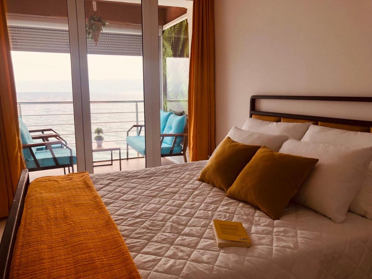 Sunrise Beach Pestani Exterior photo